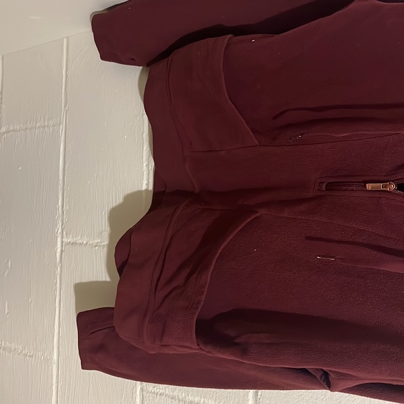 maroon fleece quarter-zip - Picture 3 of 5